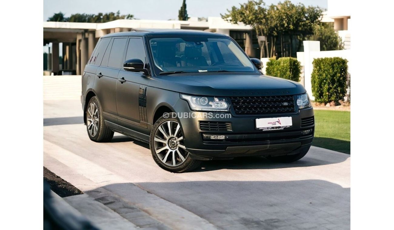 Land Rover Range Rover RANGE ROVER VOUGE SE 5.0 V8 | GCC | BLACK MATE PPF | WELL MAINTAINED