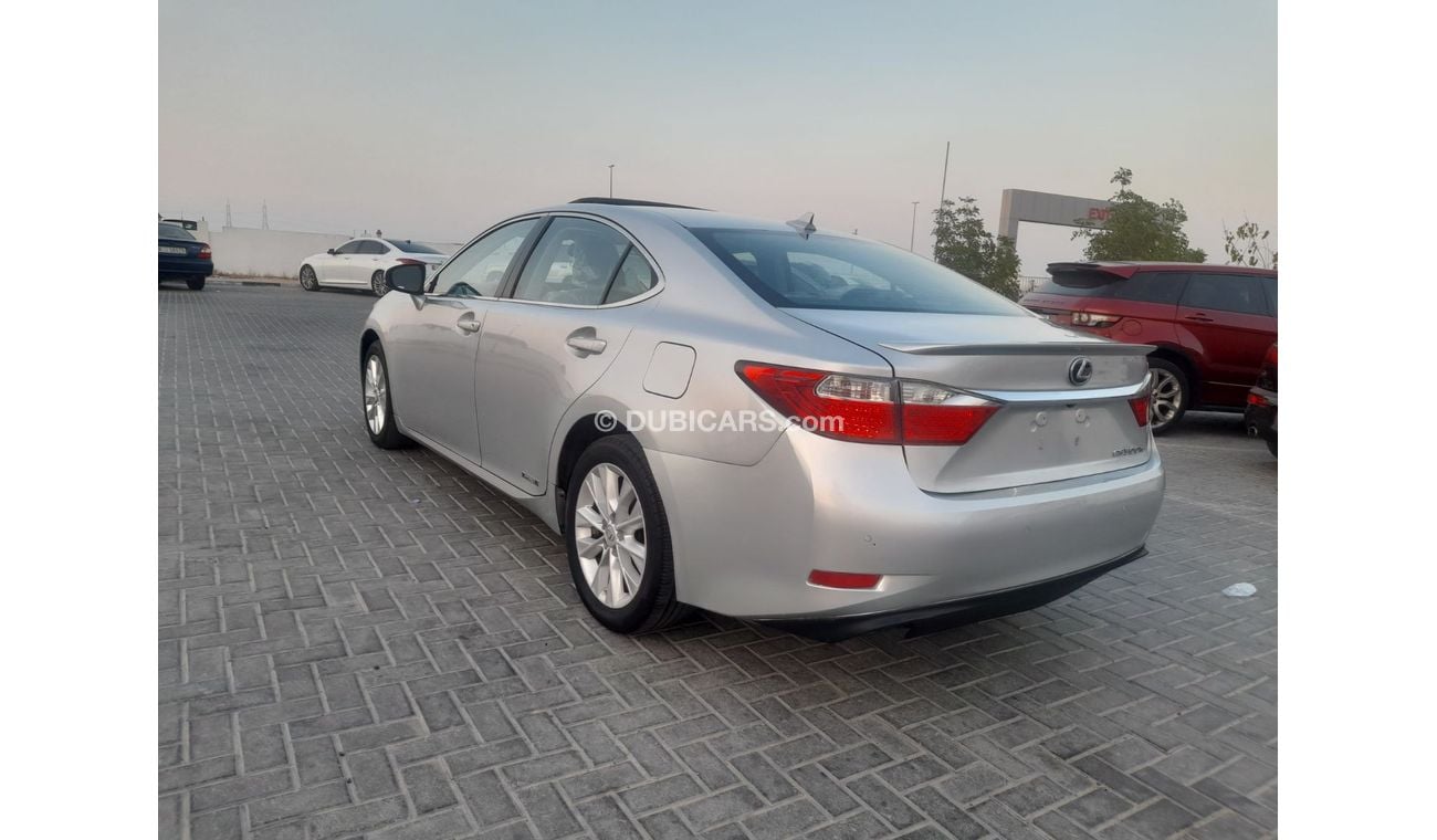 لكزس ES300h Lexus Es300h 2013 hybrid