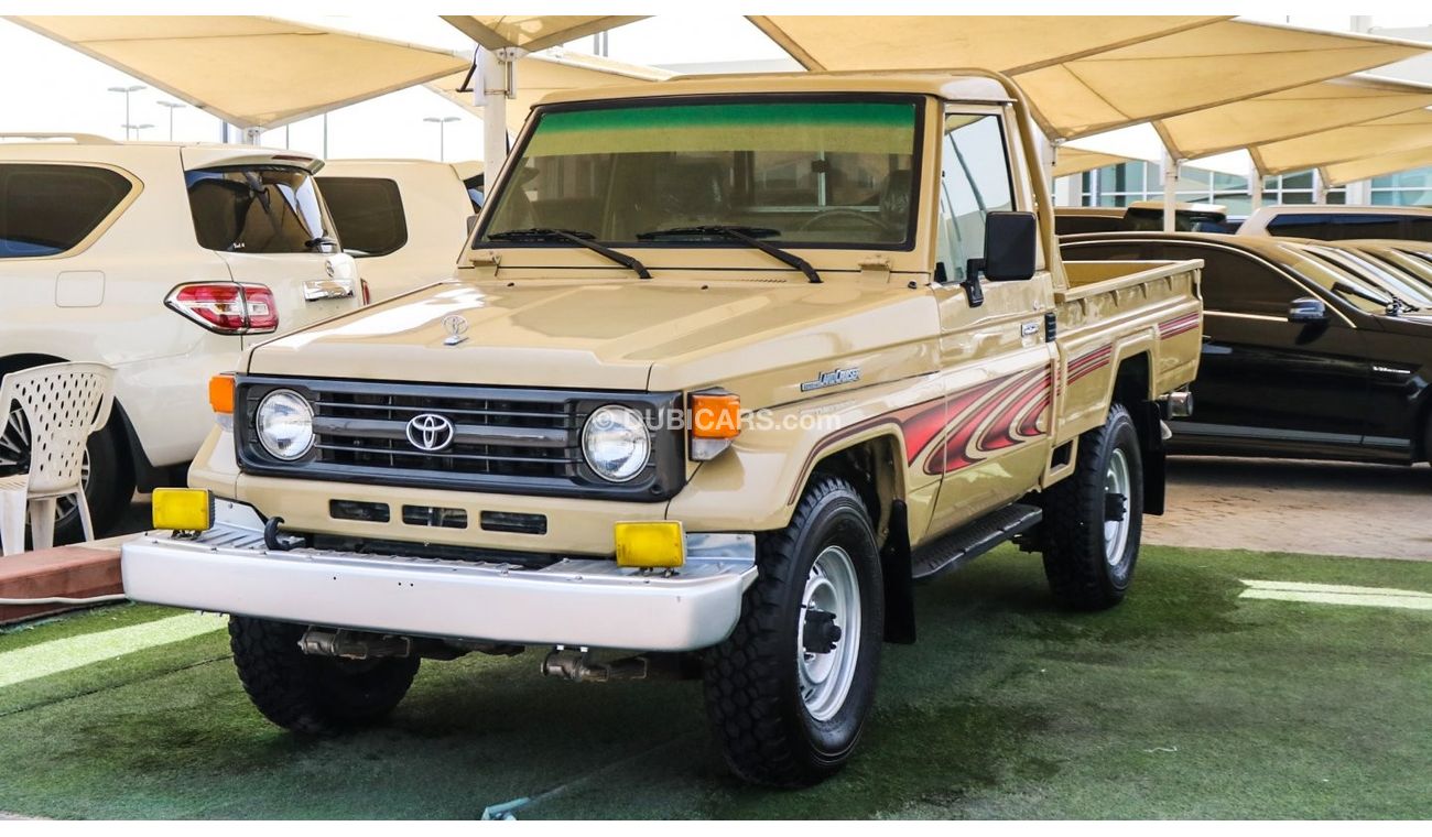 Toyota Land Cruiser Hard Top