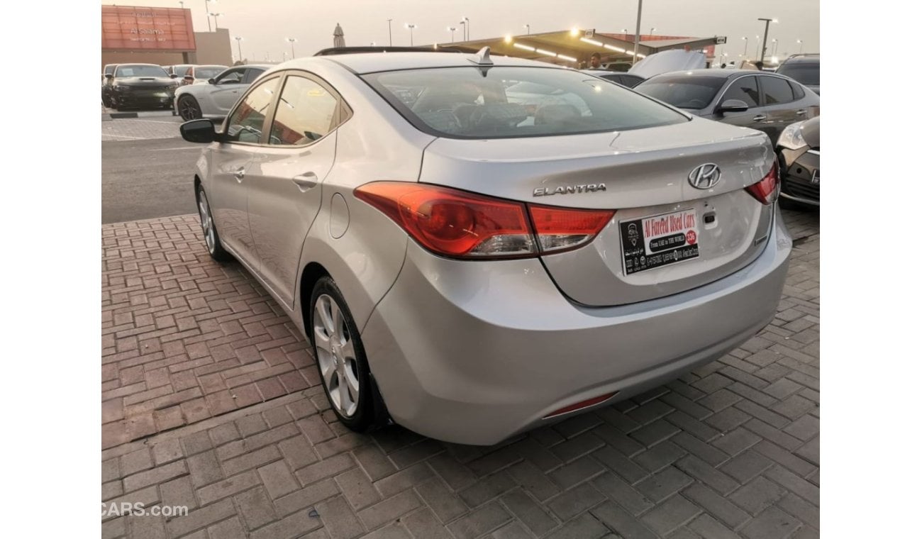 Hyundai Elantra GLS High In excellent condition and requires no expenses