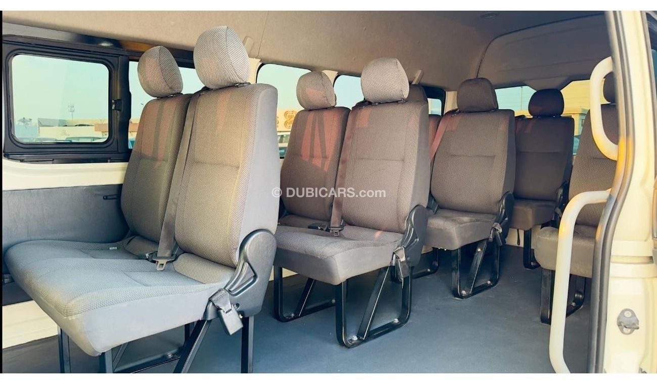 Toyota Hiace Commuter GLX High Roof 2.7L M/T