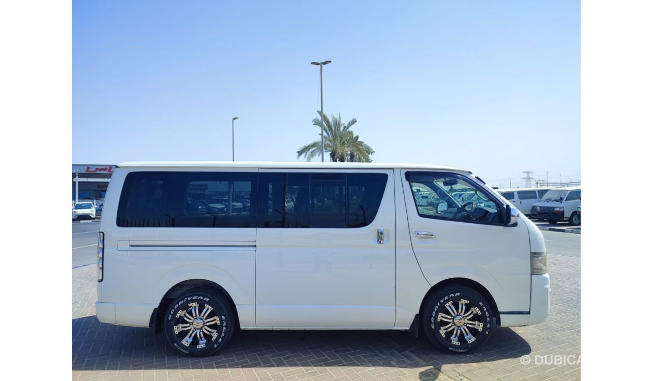 تويوتا هاياس KDH200-0037884 || TOYOTA	HIACE 2006	WHITE	CC2500	DIESEL	RHD	AUTO || ONLY FOR EXPORT