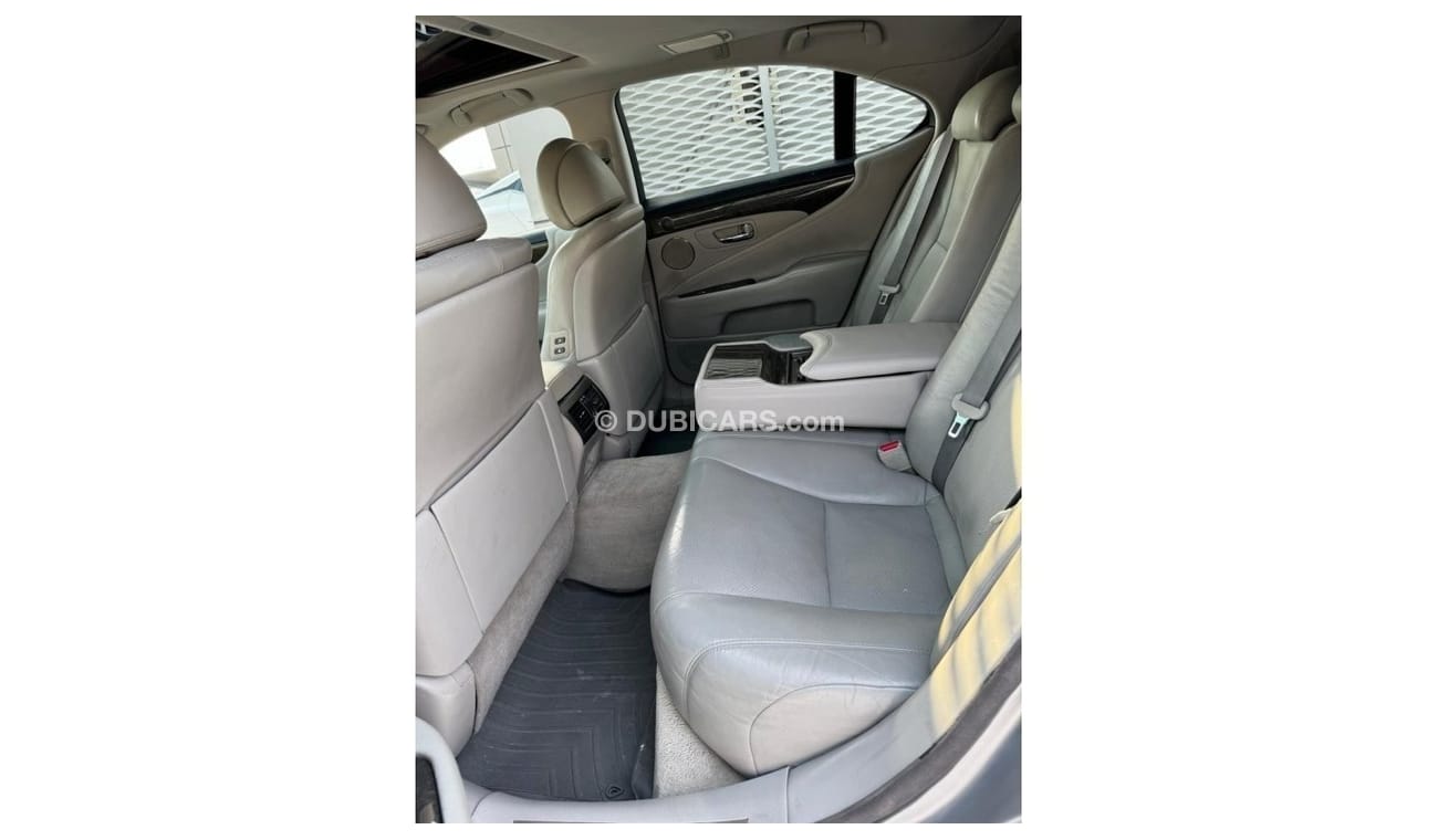 لكزس LS 460 LEXUS LS 460 MODEL 2010 AMERICAN