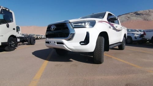 تويوتا هيلوكس TOYOTA hILUX DOUBLE CAB AT 4 × 4 ( GLX Auto)