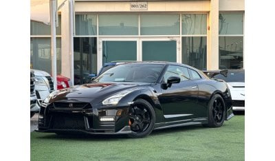 Nissan GT-R NISSAN GTR BLACK EDITION GCC 2016  BODYKIT NISMO ALFA 7+ FULL OPTION  FULL CARBON FIBER