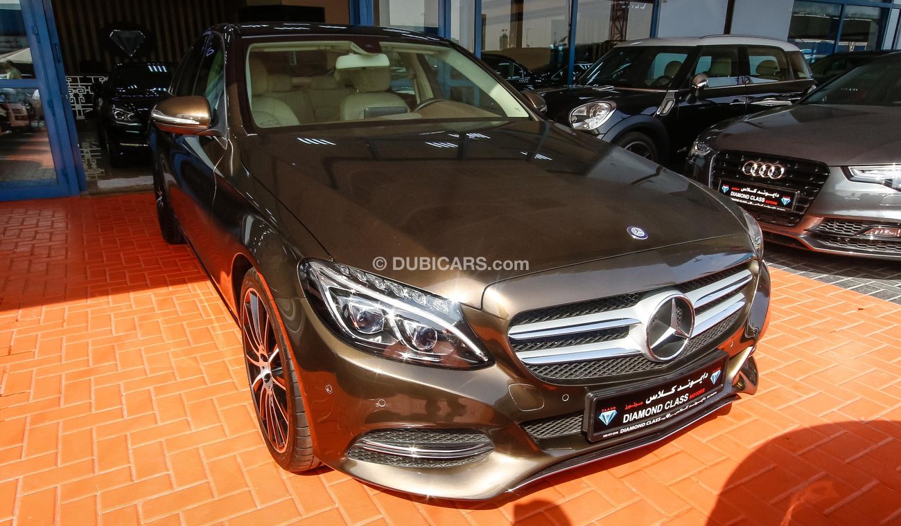 Used Mercedes-Benz C200 2015 for sale in Dubai - 90474