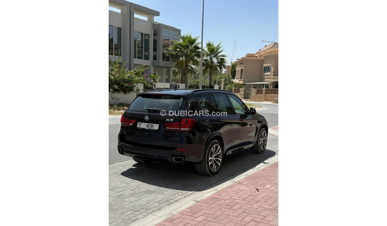 بي أم دبليو X5 35i Executive 3.0L (7 Seater)