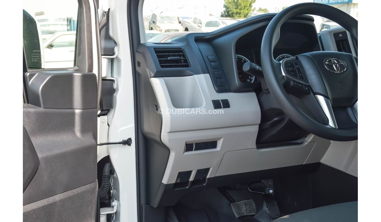 تويوتا هاياس TOYOTA HIACE 3.5L V6 AT MINIVAN 2025