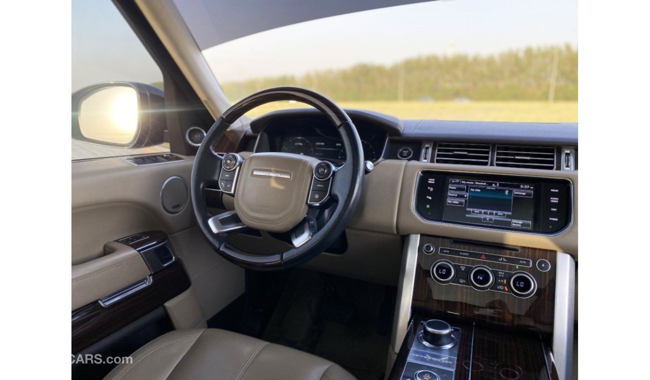 Land Rover Range Rover Vogue Autobiography GCC Specs | 2015 model | V8 engine | Autobiography