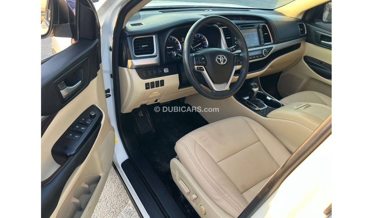 تويوتا هايلاندر 2016 TOYOTA HIGHLANDER XLE - 3.5 L - V6 - 6 CYL - 7 SEATER - ELECTRIC AND LEATHER SEATS -  SUNROOF -