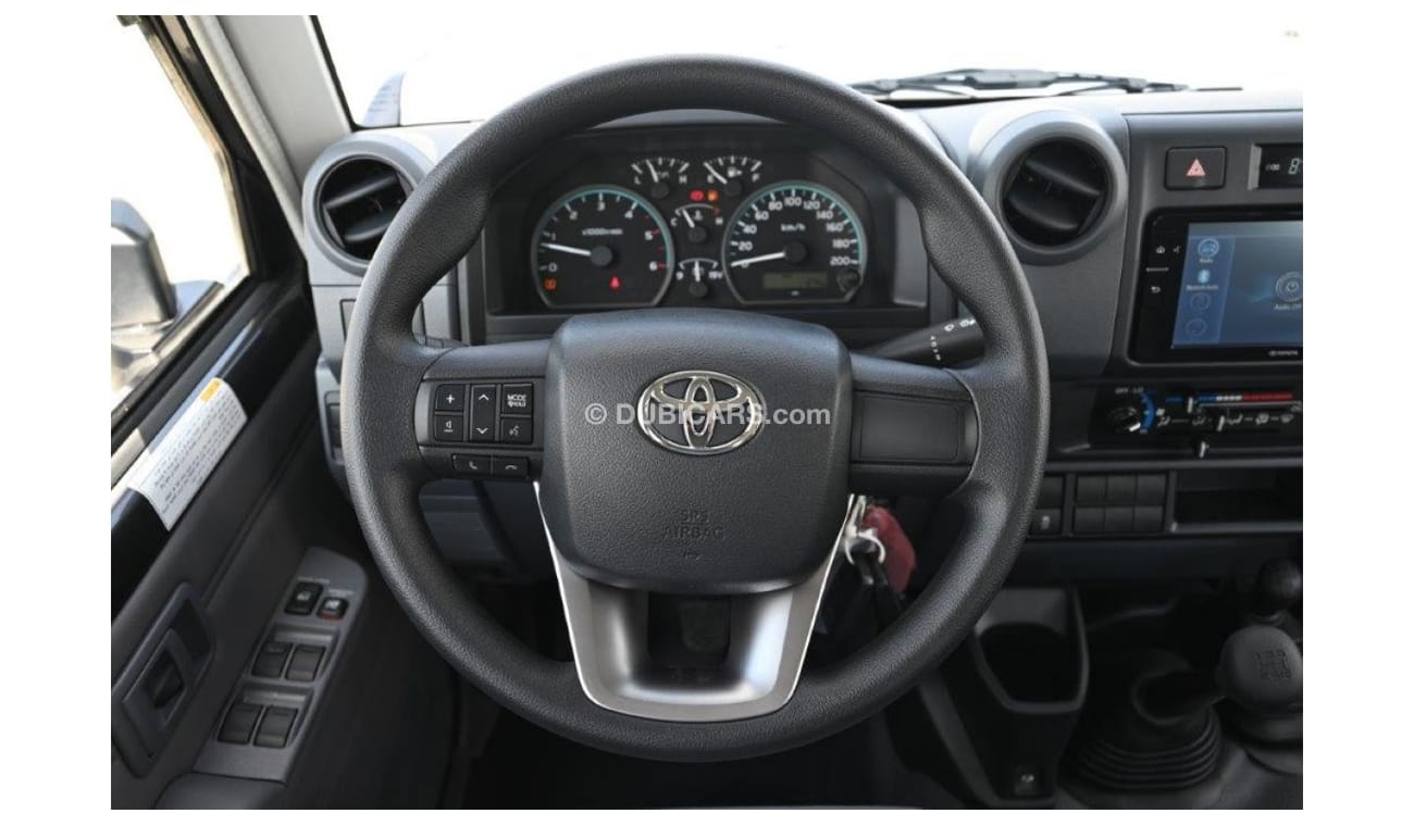 Toyota Land Cruiser Pick Up Double Cab V8 4.5L Manual Transmission