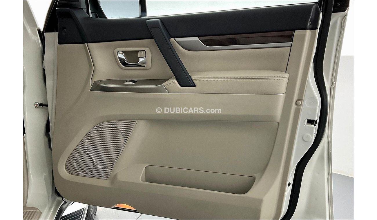 Mitsubishi Pajero GLS Midline w/sunroof