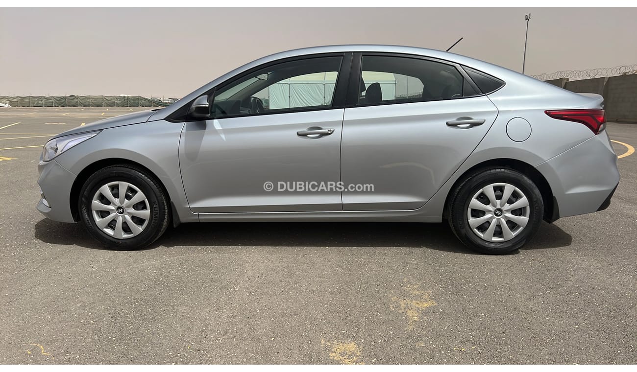 Used Hyundai Accent 1400 2020 for sale in Dubai - 566971