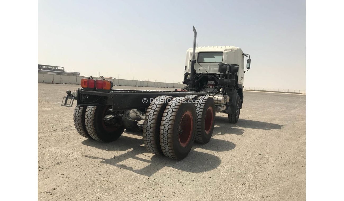 Hino 700 Series ZS - 4041 Chassis Single Cab 6x4 / 30 Tons