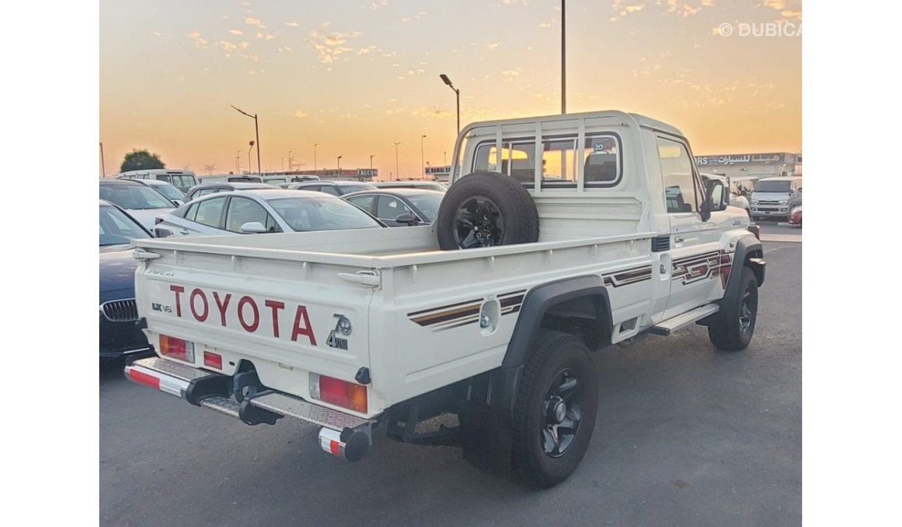 تويوتا لاند كروزر بيك آب TOYOTA LAND CRUISER ( 70 SERIES ) 4.0L PICKUP 4WD