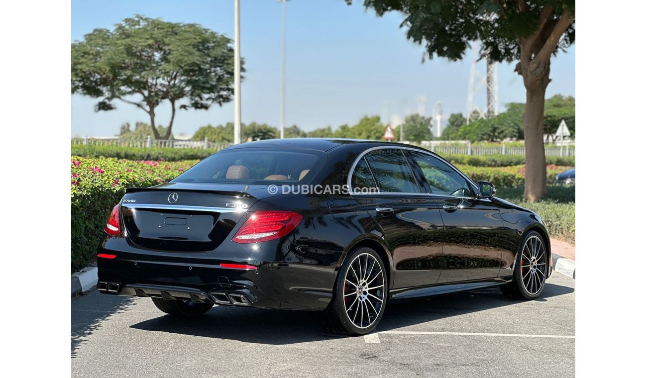 مرسيدس بنز E300 Mercedes E300 AMG Kit 2020 GCC 2.0L 4Cly