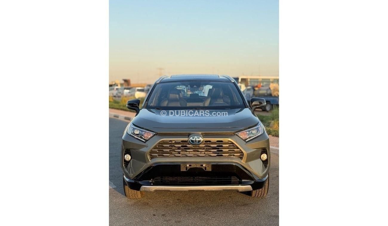 Toyota RAV4 Hybrid TOYOTA RAV4 XSE Full Option