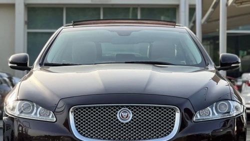 Jaguar XJ Luxury