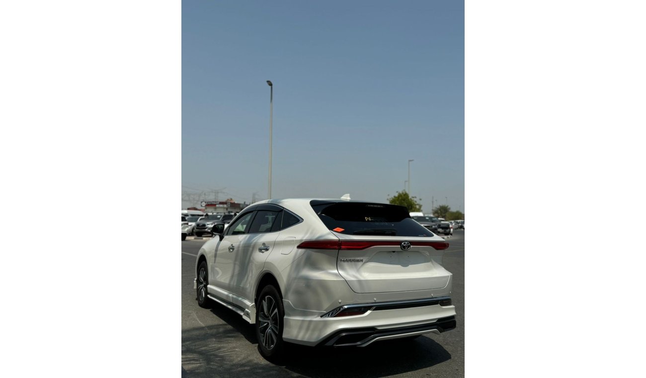 Toyota Harrier TOYOTA HARRIER NEW SHAPED RIGHT HANDED (PETROL) 2022