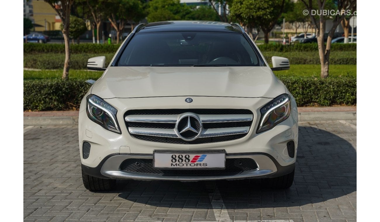 Mercedes-Benz GLA 250 Std 2016 Mercedes-Benz GLA250 4MATIC