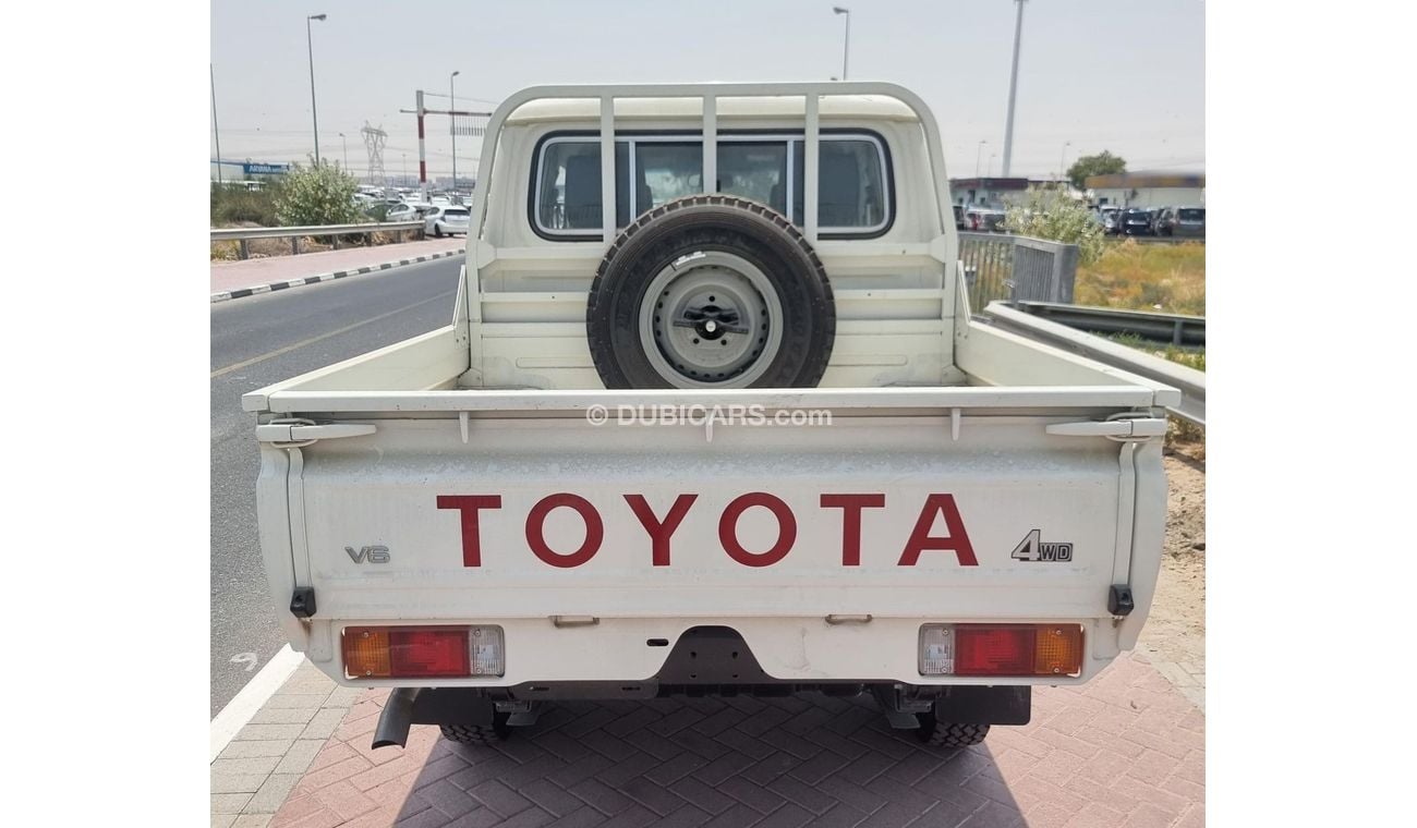 تويوتا لاند كروزر بيك آب 2024 Toyota LC79 4.0Ltr petrol M/T DOUBLE CAB PICK UP