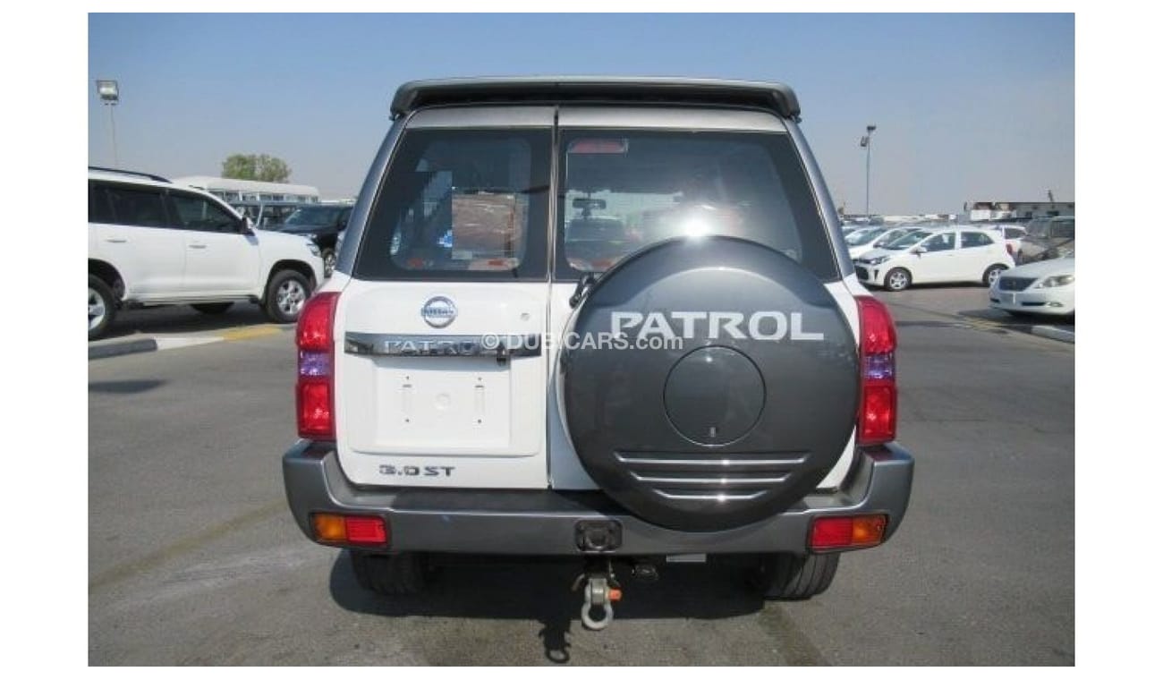 Nissan Patrol Super Safari Super Safari NISSAN PATROL RIGHT HAND DRIVE (PM1101)