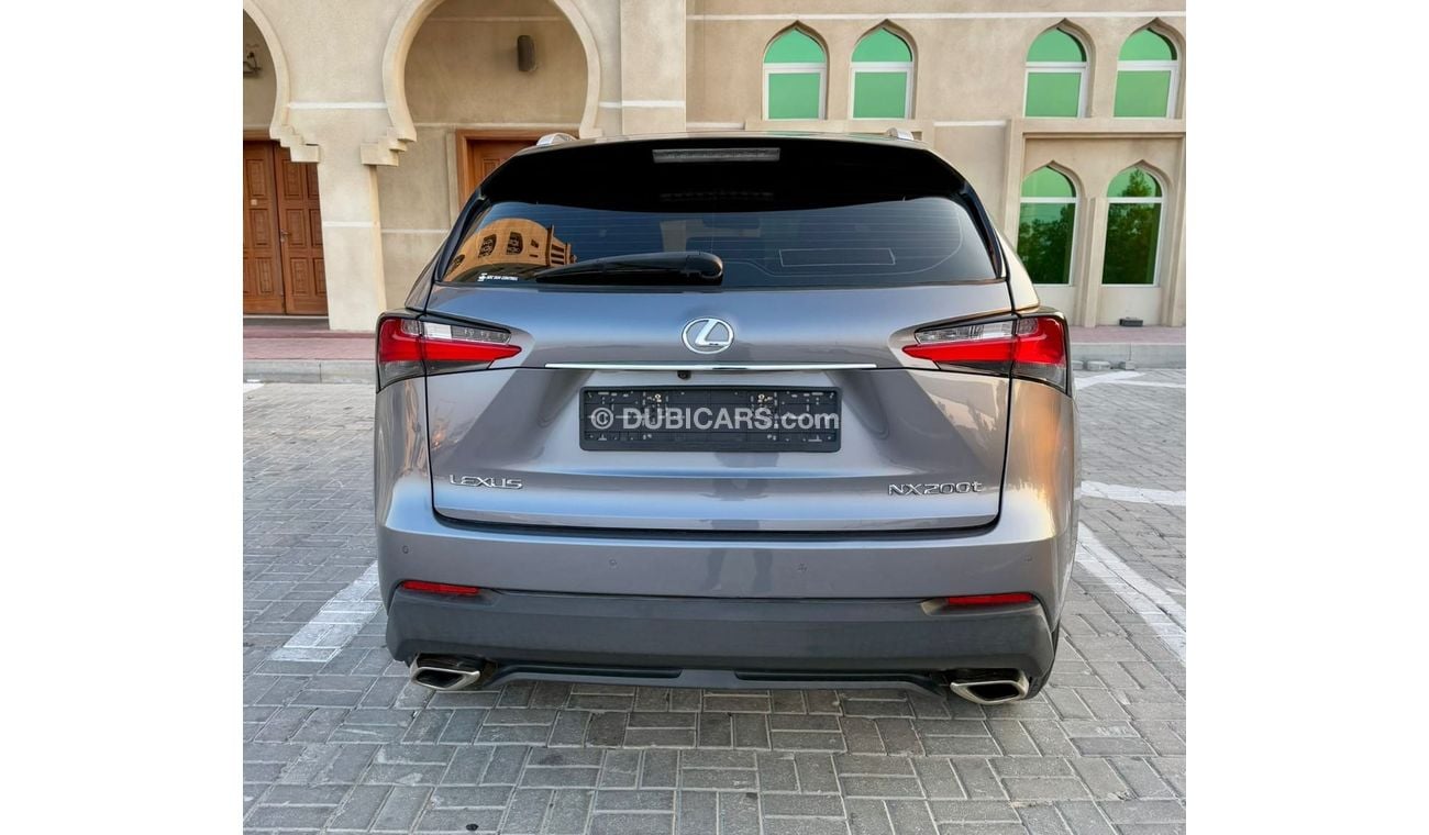 Lexus NX200t Premier 2.0L