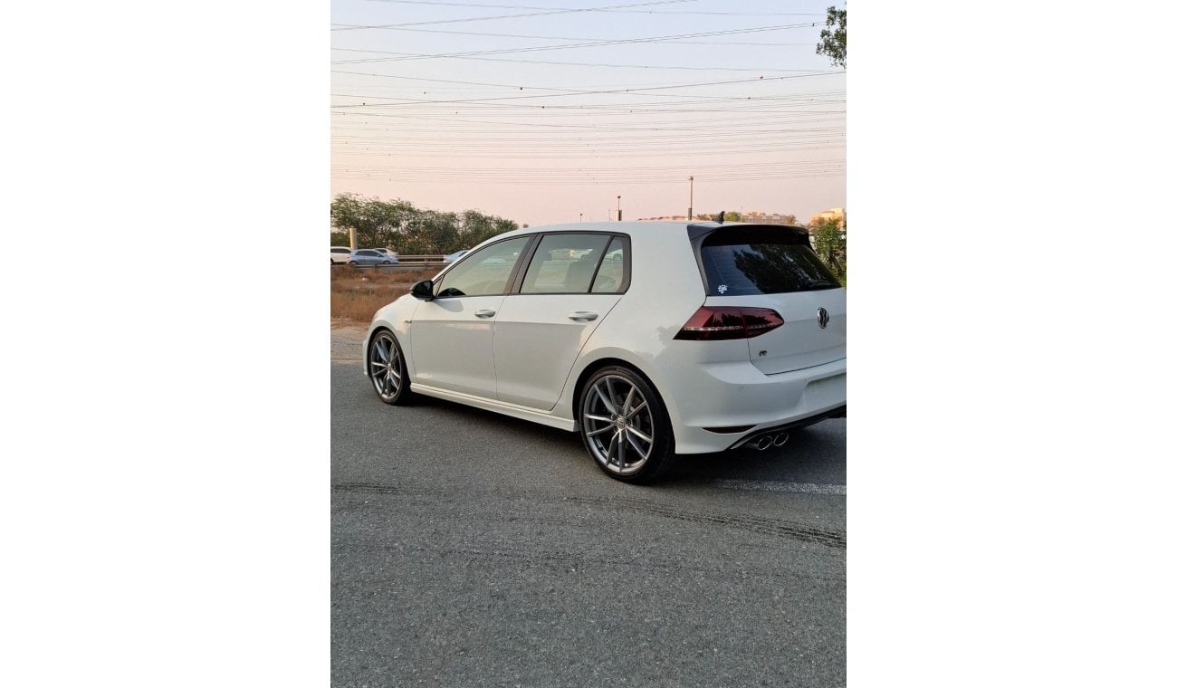 Volkswagen Golf R Sport Golf R Gulf full specifications, large screen, no accidents, no malfunctions