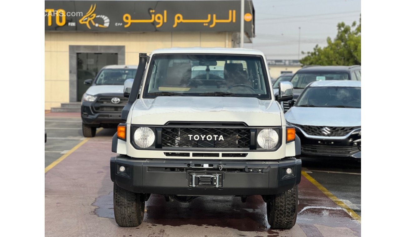 تويوتا لاند كروزر بيك آب TOYOTA LAND CRUISER 79 DOUBLE CAB PIKCUP LX-Z V6 4.0L PETROL 4WD