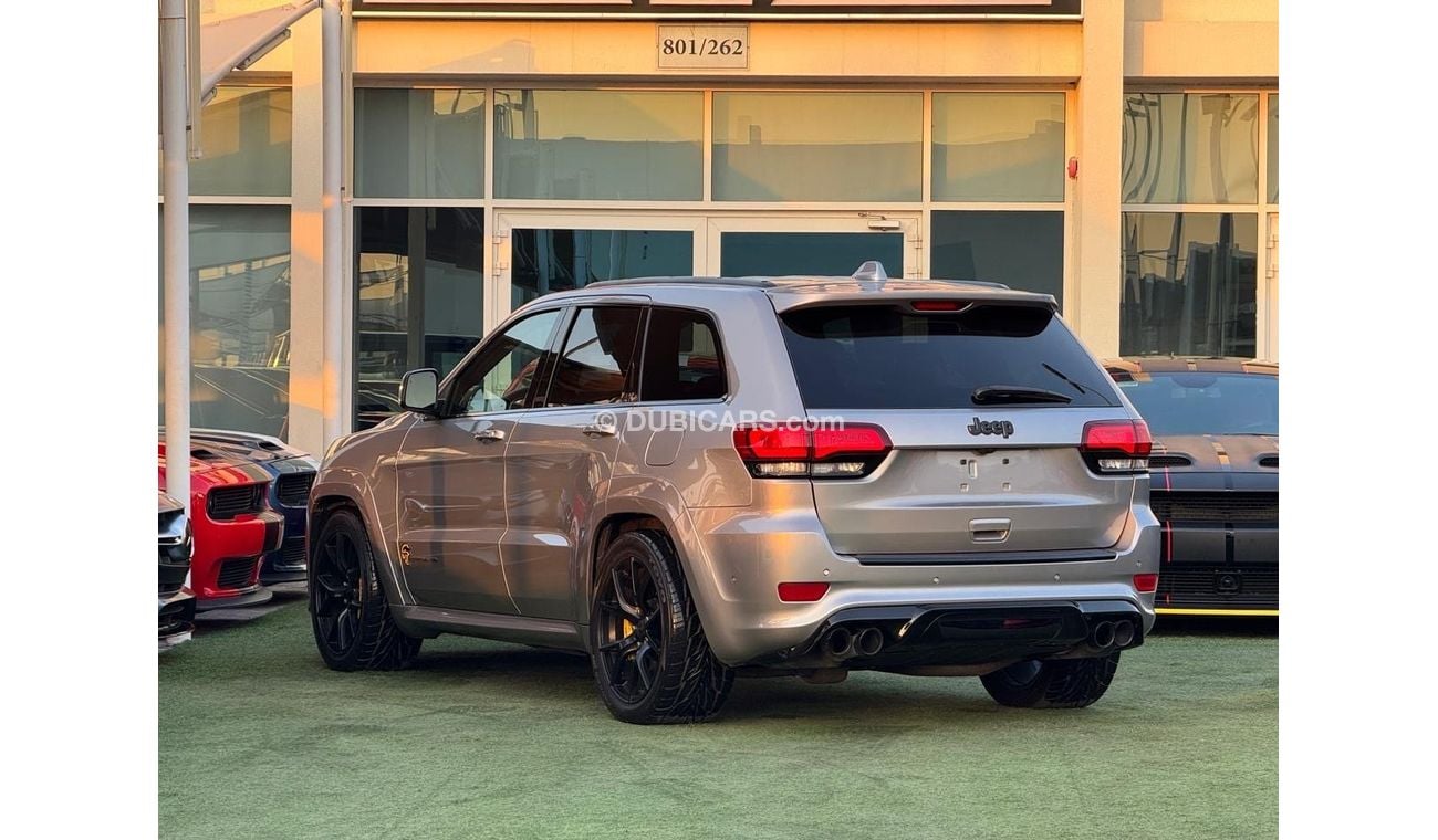 جيب جراند شيروكي Trackhawk 6.2L