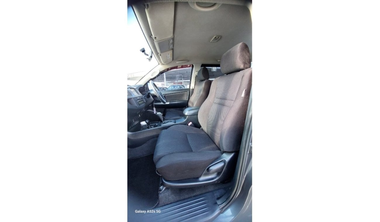 Toyota Hilux TOYOTA HILUX PICKUP DOUBLE CABIN SR 3.00 CC MODEL 2014 RIGHT HANDED