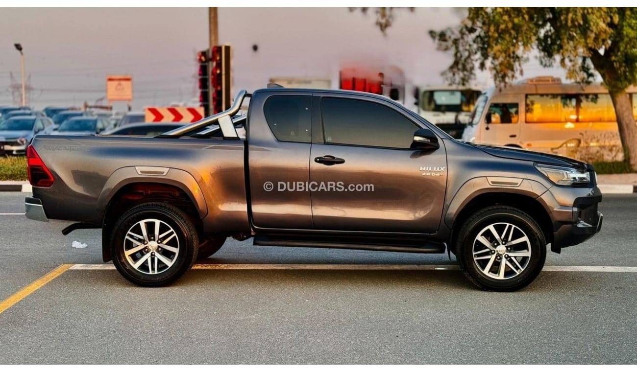 Toyota Hilux SMART CAB | 2022 | 2.8L DIESEL ENGINE |  IRON ROLL BAR | 4 X 4