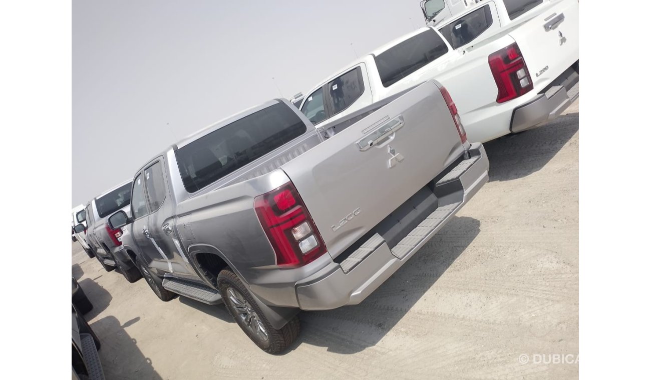 ميتسوبيشي L200 2.4L DIESEL FULL OPTION A/T 2024