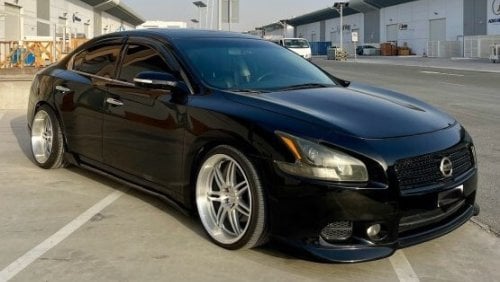 Nissan Maxima SV