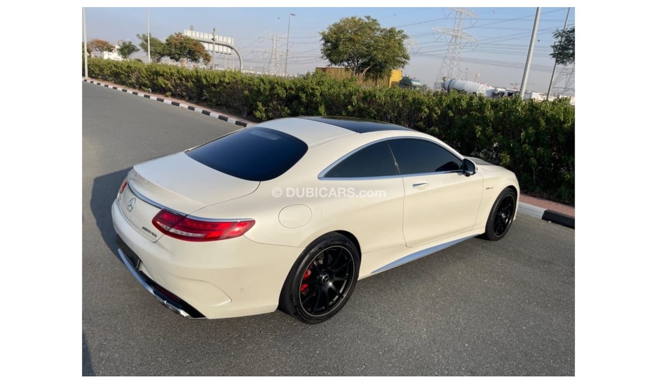 Mercedes-Benz S 63 AMG Coupe GCC