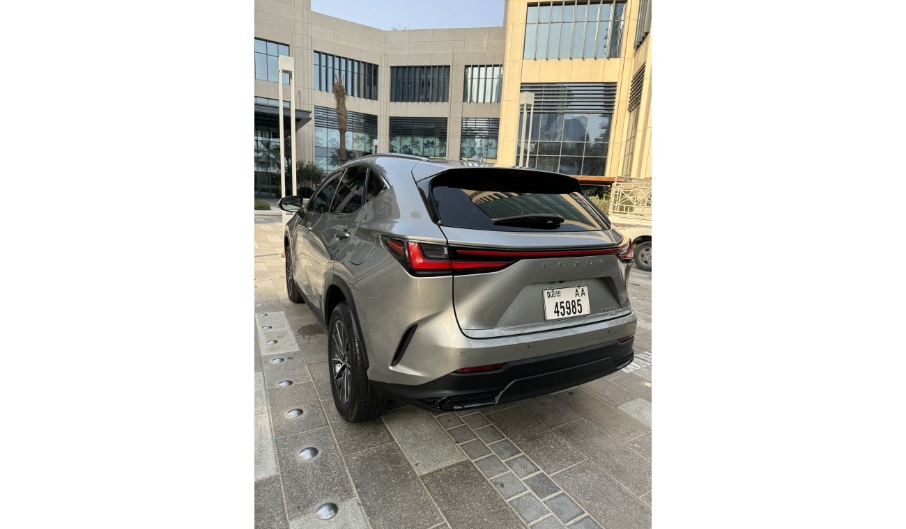 Lexus NX350