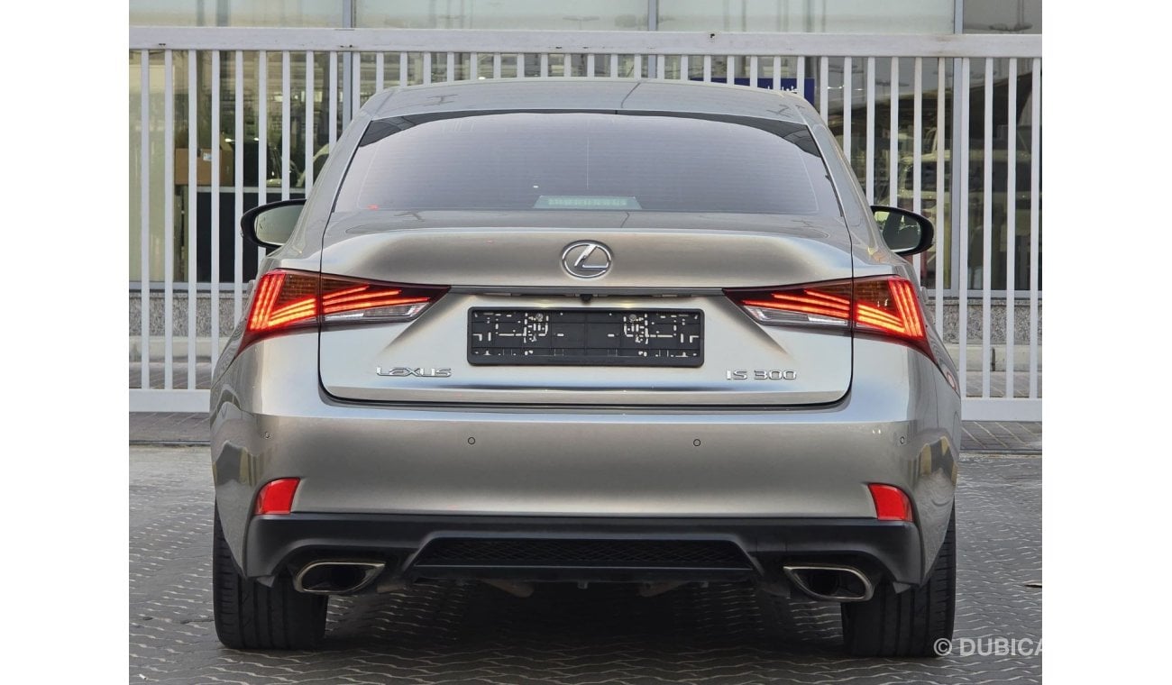 Lexus IS300 F Sport LEXUS IS-300 F-SPORT 2020 GCC PERFERCT CONDITION IN SIDE OUT SIDE // 2 KEYS