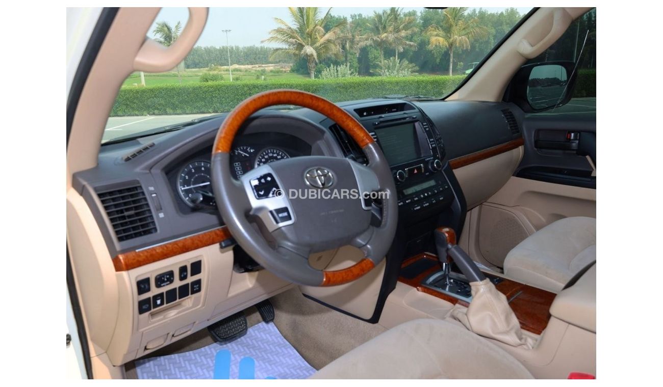 Toyota Land Cruiser 2013 EXR 4.0L V6 A/T PETROL | EXCELLENT CONDITION | READY TO DRIVE | GCC SPECS