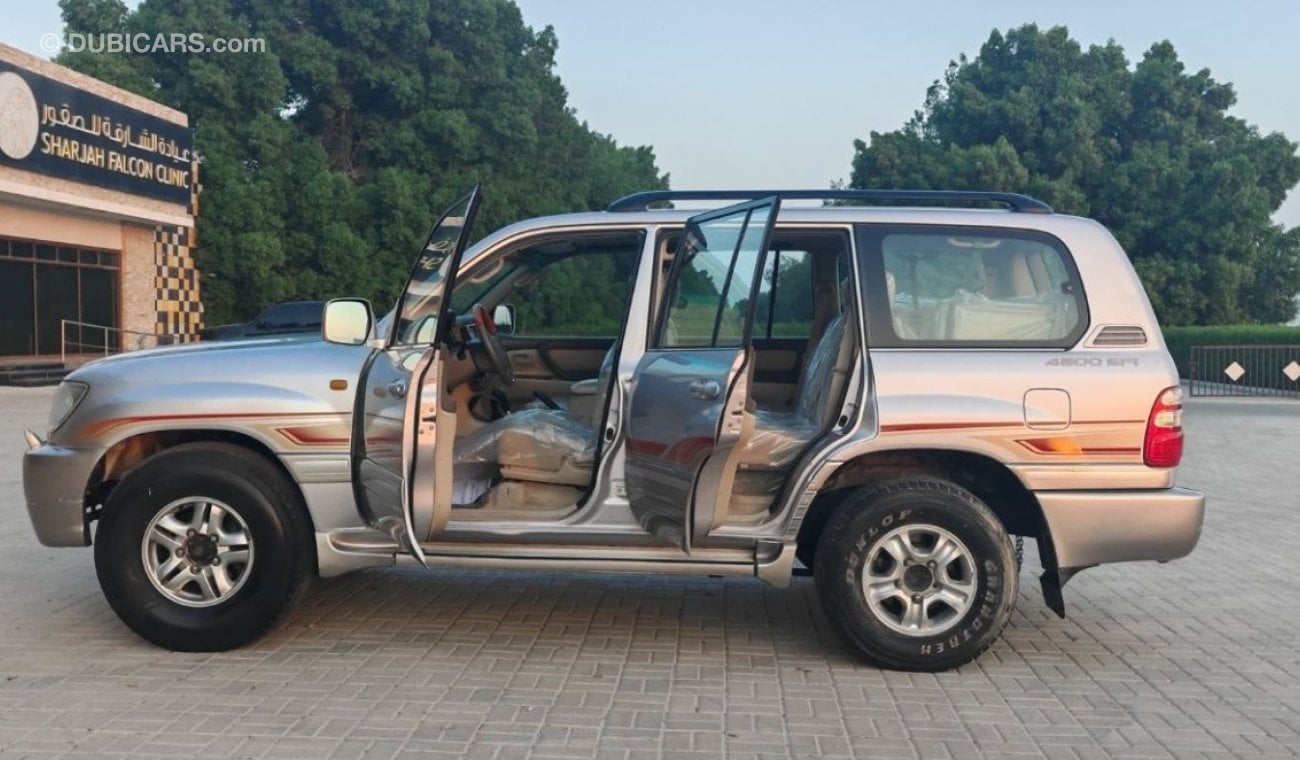 تويوتا لاند كروزر Toyota Land cruiser Model 2004