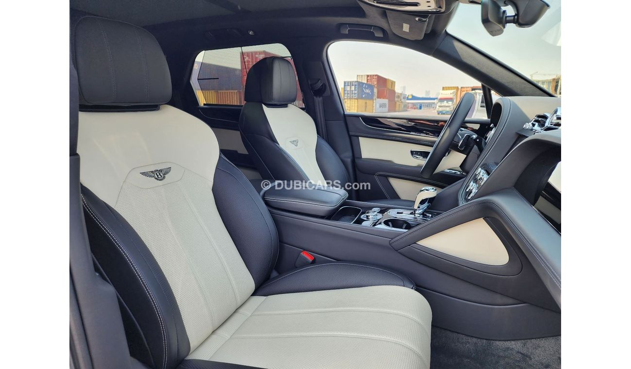 Bentley Bentayga V8 2023 - Brand New