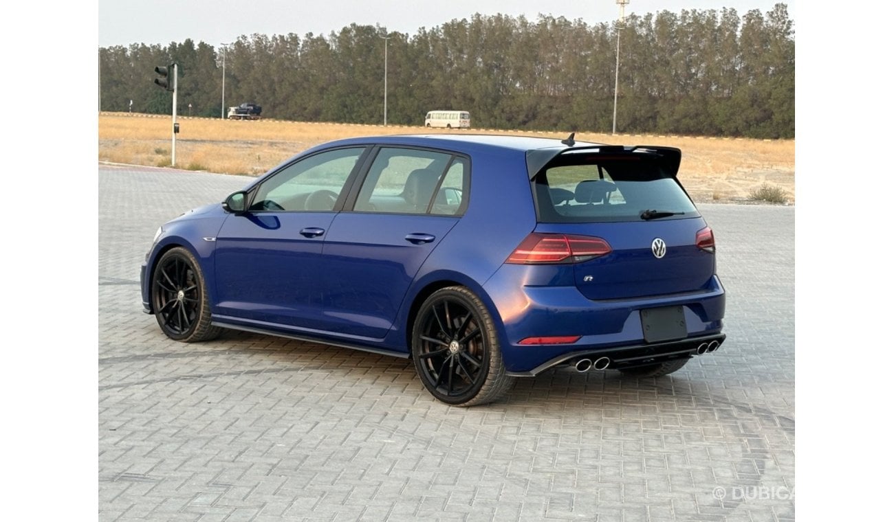 Volkswagen Golf MODEL 2018 GCC CAR VERY GOOD CONDITION FULL OPTION