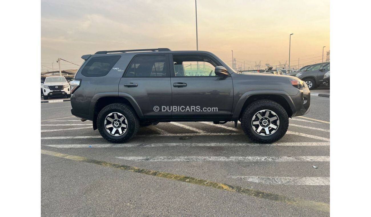 تويوتا Runner4 2019 TOYOTA 4RUNNER, TRD OFF ROAD - 4x4 - 4.0L V6 - Diff Lock and Crawl Control - 46600 Mileage