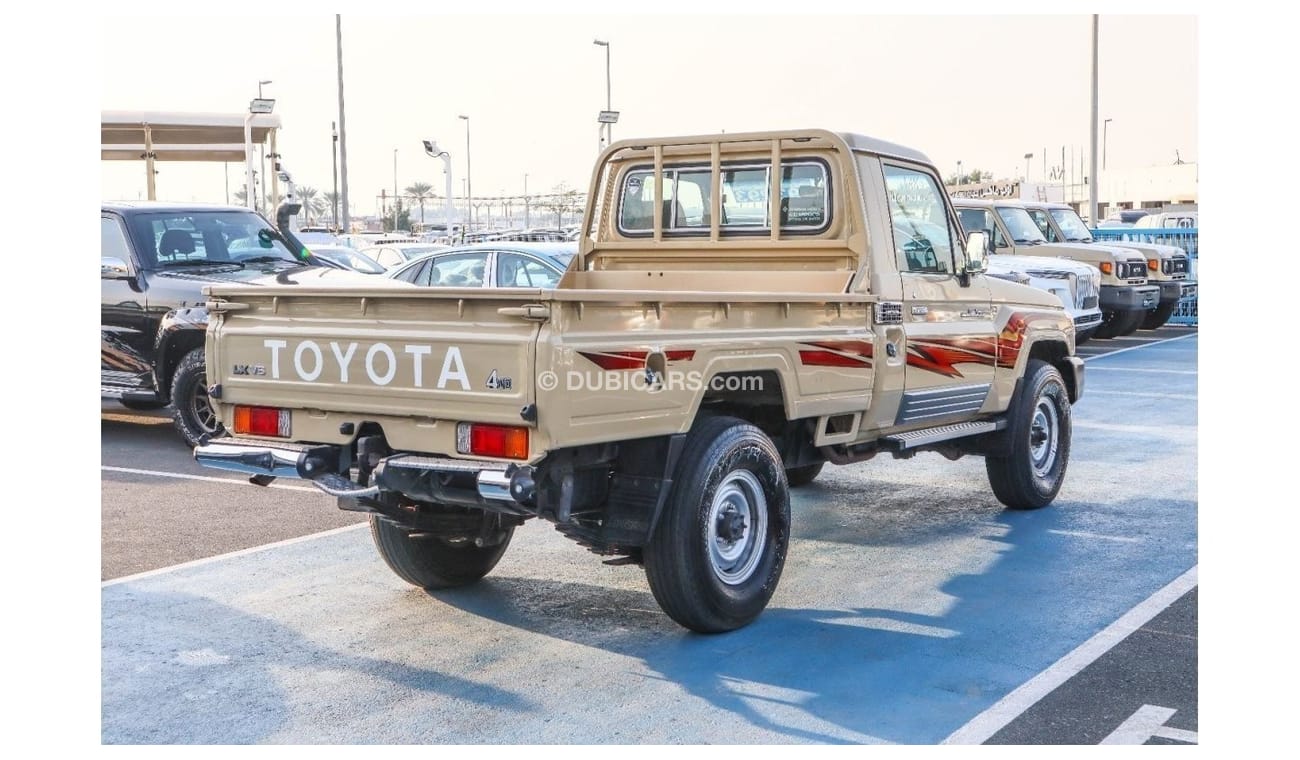 Toyota Land Cruiser Pick Up 2015 MODEL TOYOTA LAND CRUISER 79 SINGLE CAB PICKUP LX V6 4.0L PATROL 4WD