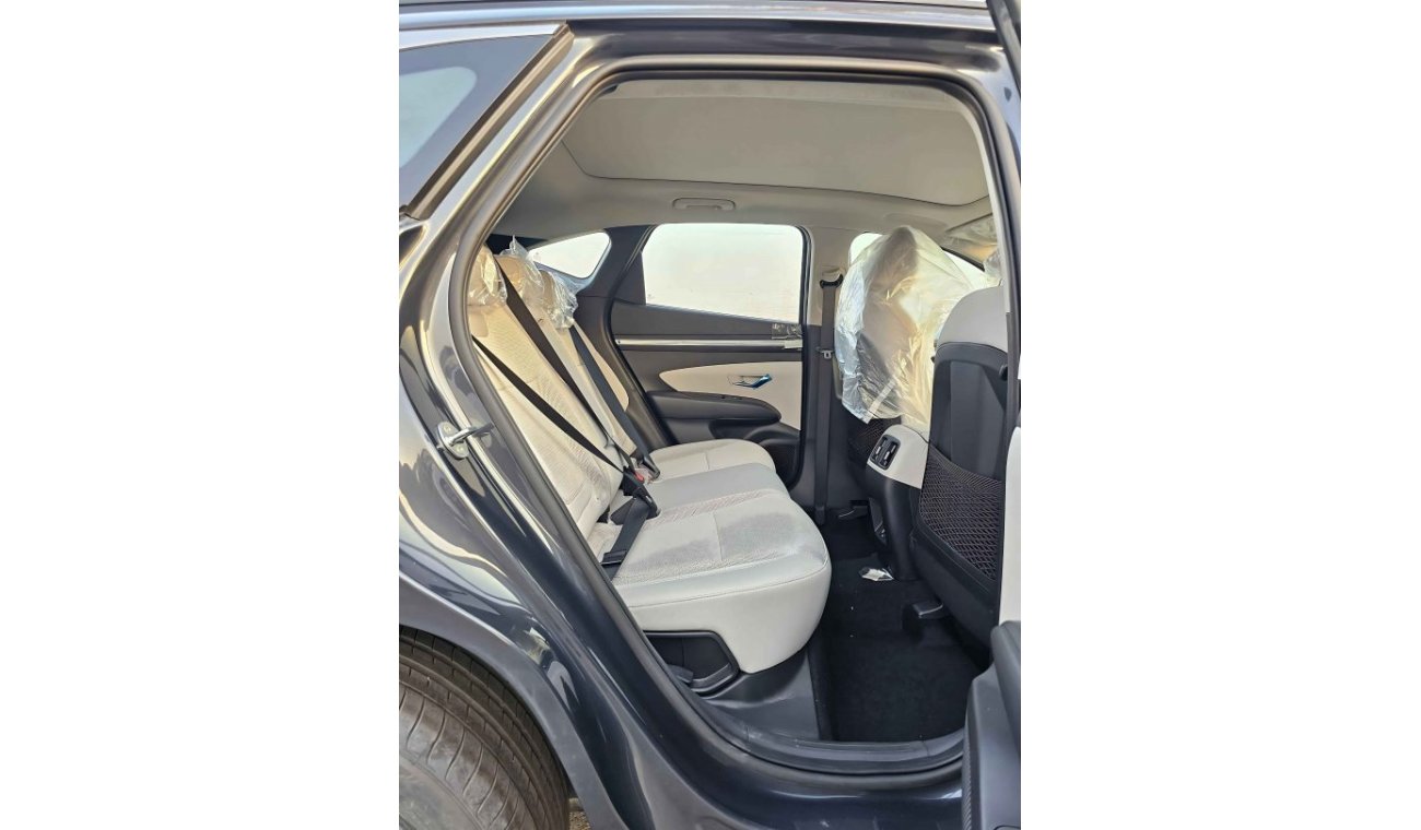 هيونداي توسون 1.6T V4 PETROL, DRIVER POWER SEATS WITH PANORAMIC ROOF / FULL OPTION (CODE# 68026)