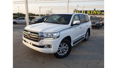 Toyota Land Cruiser GXR - V8 (PETROL)