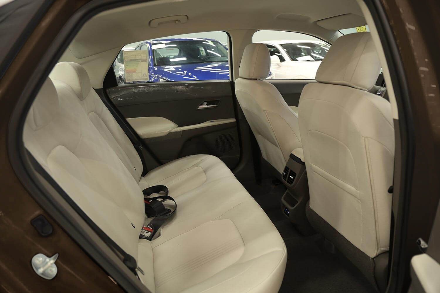 Hyundai Accent interior - Seats