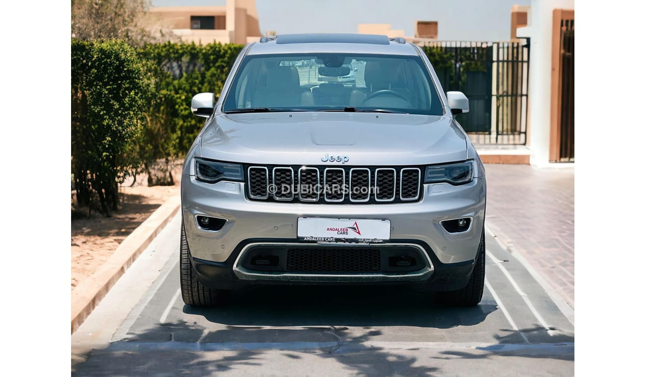 جيب جراند شيروكي AED1,100PM | JEEP GRAND CHEROKEE 2017 LIMITED 4X4 | FSH | GCC SPECS | FIRST OWNER