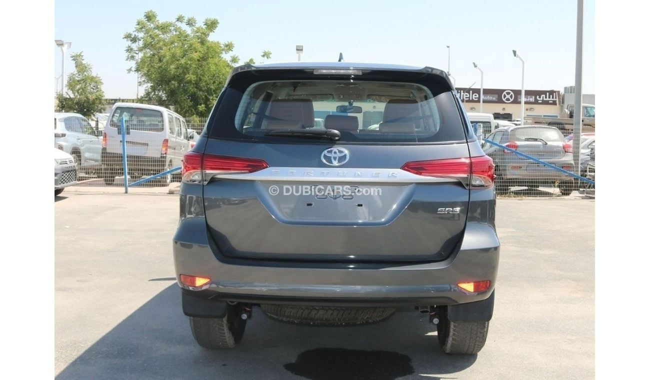 Toyota Fortuner Toyota Fortuner 2.7L PETROL 4X4 | AUTO REAR A/C | AUTO CLIMATE CONTROL | 2024