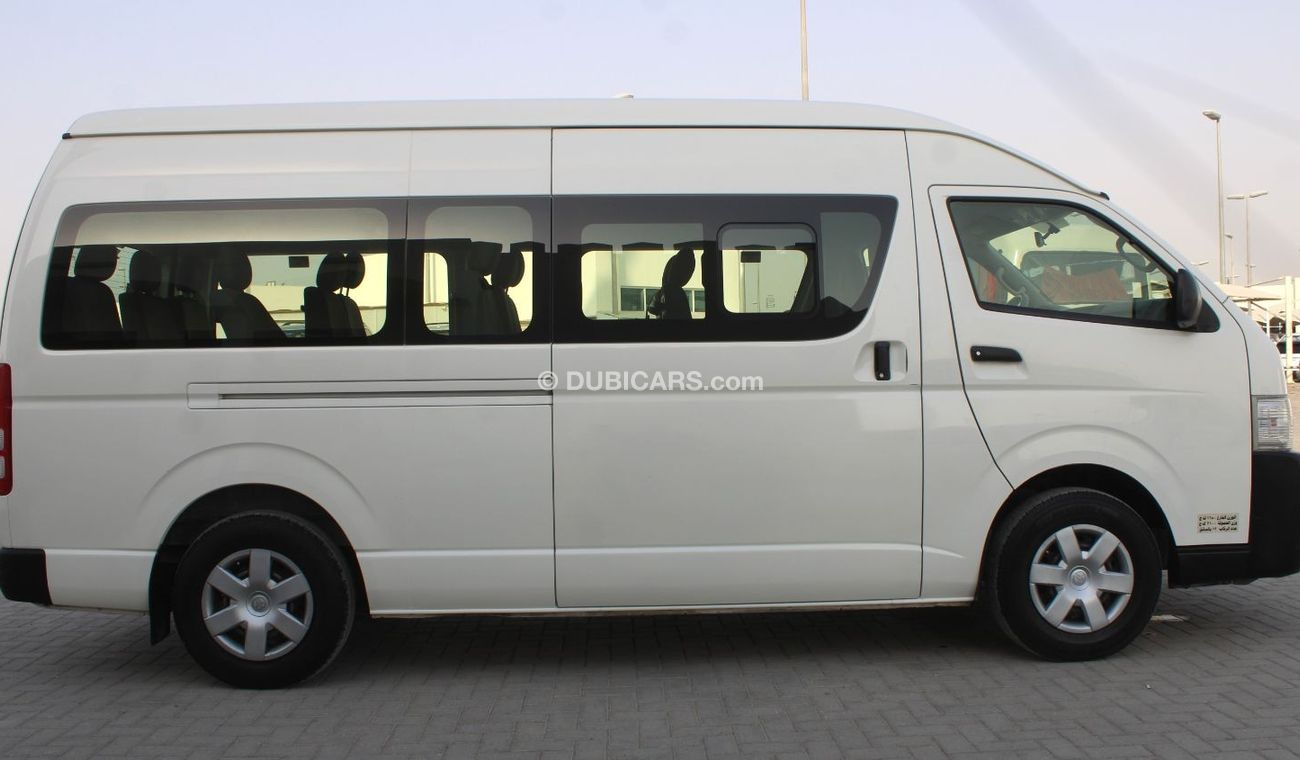 Toyota Hiace Commuter GL High Roof TOYOTA HIACE 2019 WHITE GCC EXCELLENT CONDITION WITHOUT ACCIDENT