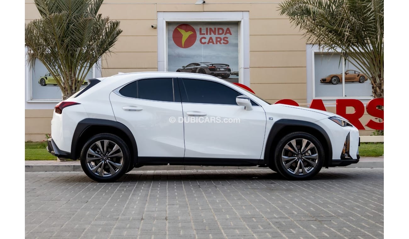 لكزس UX 200 Lexus UX200 F-Sport Prestige 2023 GCC under Agency Warranty with Flexible Down-Payment.